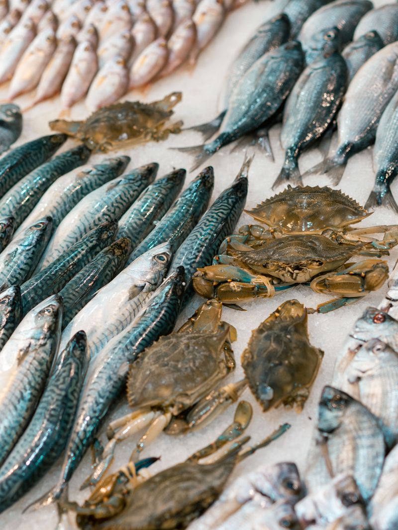 Chilled seafood handling.